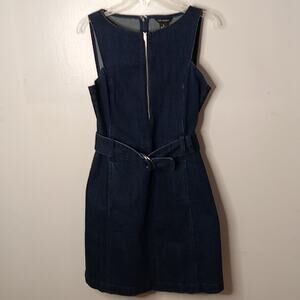 Club Monaco Women's Size 8 Denim Belt Dress. Athleisure, Versatile, Casual